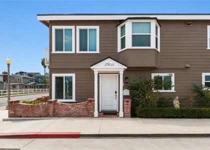 218 E Balboa - Photo 1