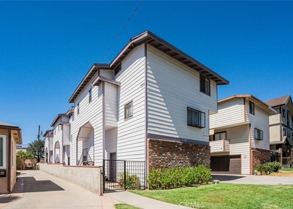 1129 Linden Avenue - Photo 1