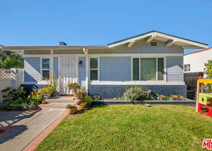 2227 Alsace Avenue - Photo 1
