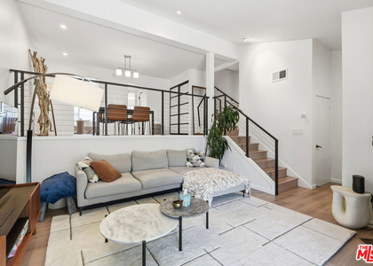 4314 Glencoe Avenue - Photo 1