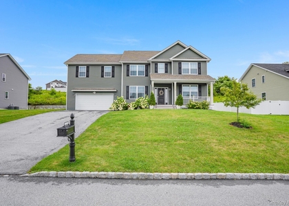 149 Stratford Drive - Photo 1