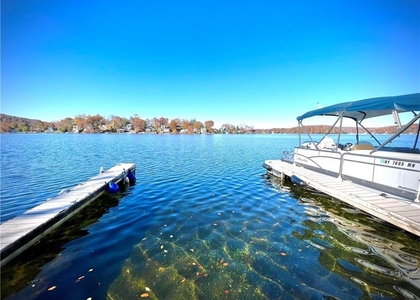 174 East Lake Boulevard - Photo 1