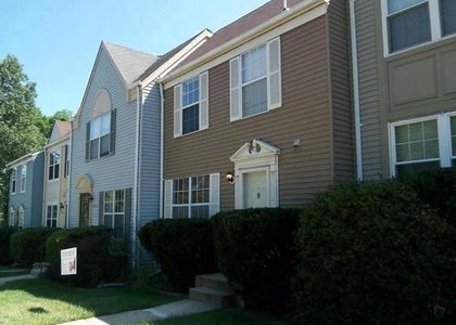 9033 Lee Highway - Photo 1