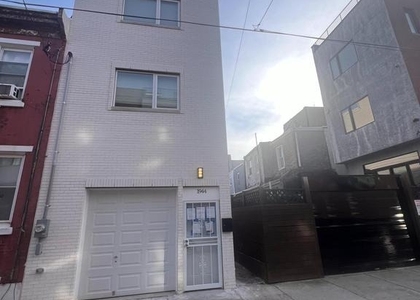 1944 Wilder Street - Photo 1
