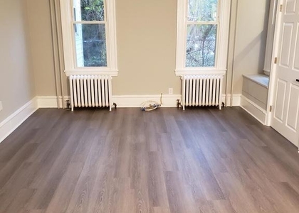 253 E Broadway - Photo 1