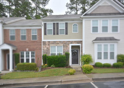 100 Stratford Lakes Drive - Photo 1