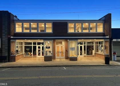 128 S Chatham Avenue - Photo 1