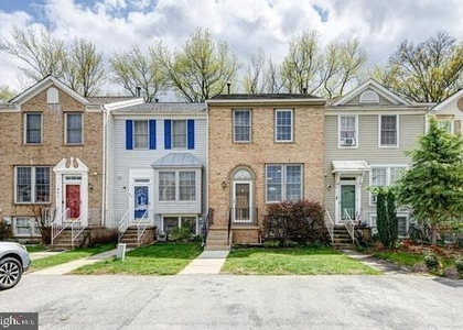 661 Corsica Avenue - Photo 1