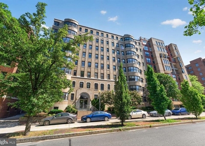 2515 K Street Nw - Photo 1
