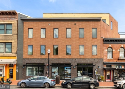 3215 Mount Pleasant Street Nw - Photo 1