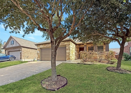 437 Travertine Trl - Photo 1