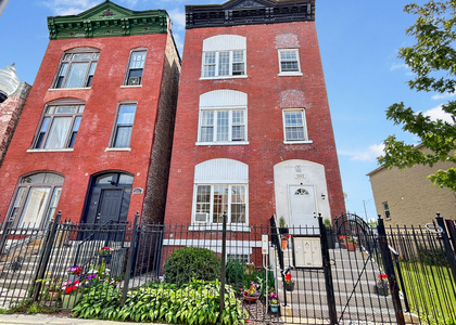 2953 W Warren Boulevard - Photo 1