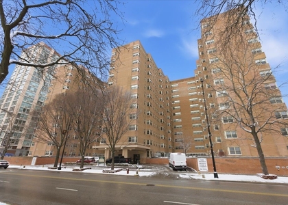 5630 N Sheridan Road - Photo 1