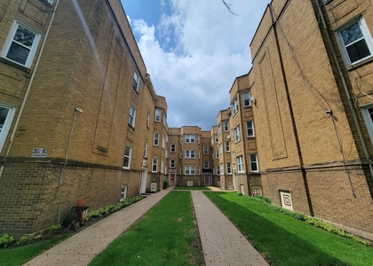 6422 N Richmond Street - Photo 1