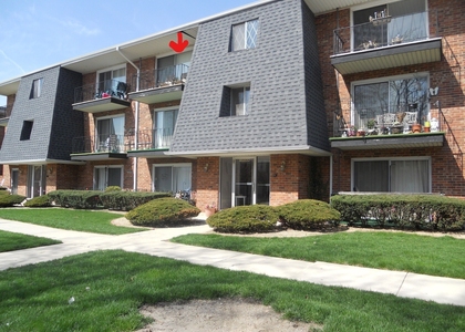10940 S Keating Avenue - Photo 1