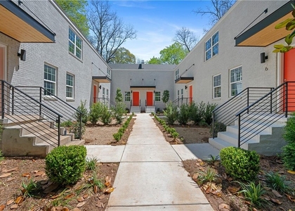 237 Howard Street Ne - Photo 1