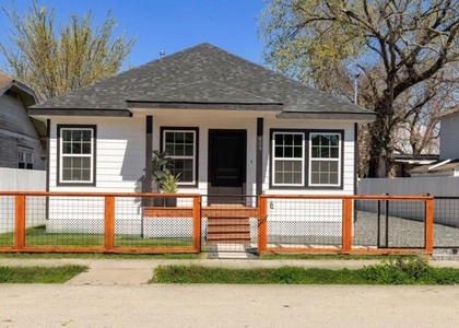 409 Winnie Street - Photo 1