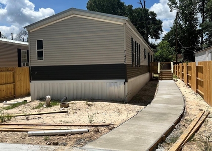 21430 Dunn - Photo 1