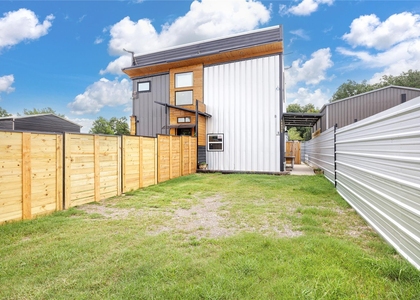10930 Exeter Street - Photo 1