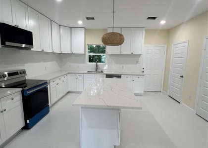 3516 Sparrow Street - Photo 1
