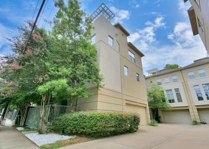 1118 Columbus Street - Photo 1