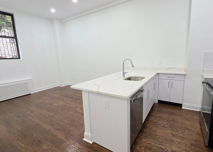 West 68 Street - Photo 1