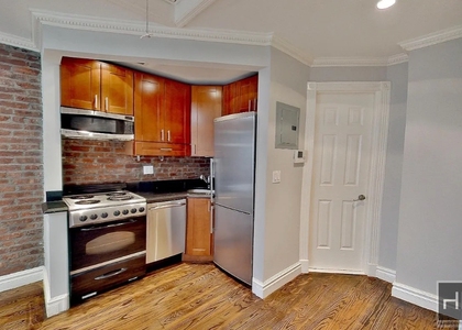 West 14th Street - Photo 1