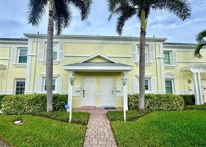 4974 Coquina Key Drive Se - Photo 1