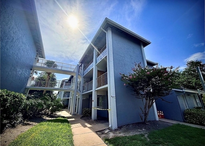 133 Oyster Bay Circle - Photo 1