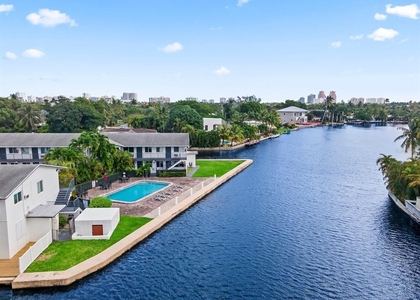 1818 E Oakland Park Boulevard - Photo 1