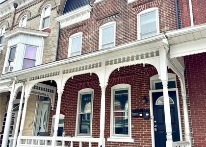 1410 W Turner Street - Photo 1