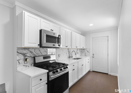 366 Remington Street - Photo 1