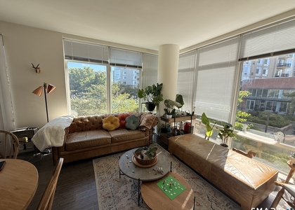 301 Commons Park - Photo 1