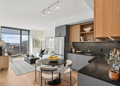 55 Willoughby St - Photo 1