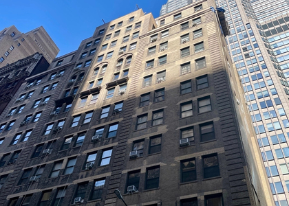 Theatre District Midtown Bouti - Photo 1