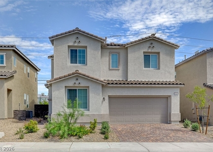324 Lupton Avenue - Photo 1