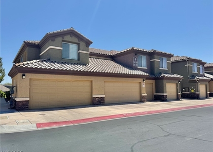 6868 Sky Pointe Drive - Photo 1