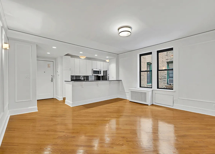 226 East 70th Street - Photo 1