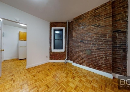 405 West 50th Street - Photo 1