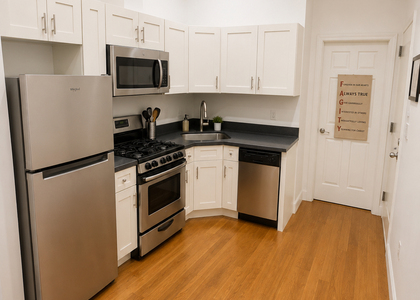 291 Wyckoff Avenue - Photo 1