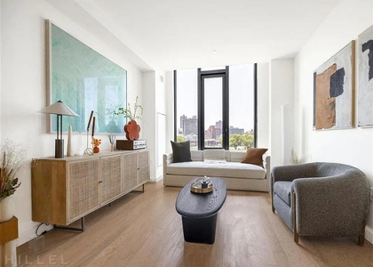 Lincoln Avenue - Photo 1