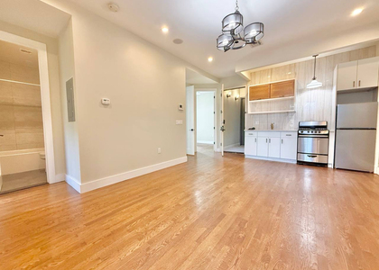 565 Evergreen Avenue - Photo 1