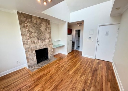 31 West 8th Street - Photo 1