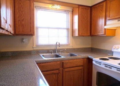64 Mill St - Photo 1