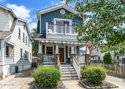 706 E Street - Photo 1