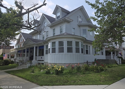711 Grand Avenue - Photo 1