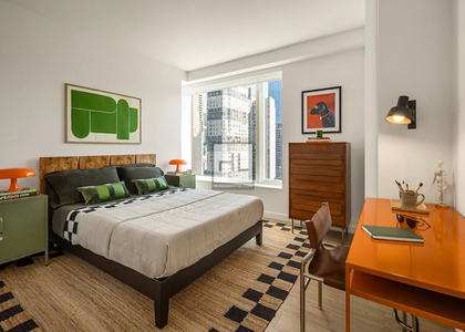 10th Avenue - Photo 1