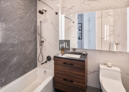West 36th Street - Photo 1