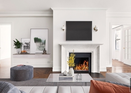 East 80th Street - Photo 1