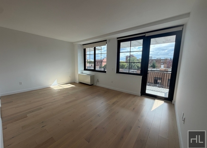 Northern Boulevard - Photo 1